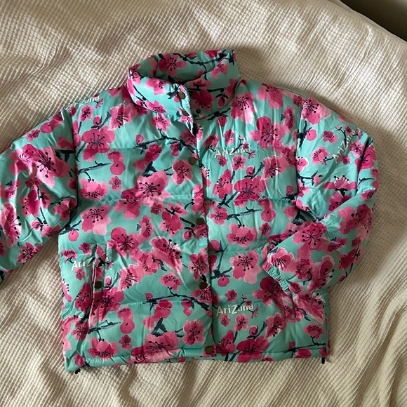 Arizona Green Tea floral Puffer Jacket / Coat - Picture 5 of 13
